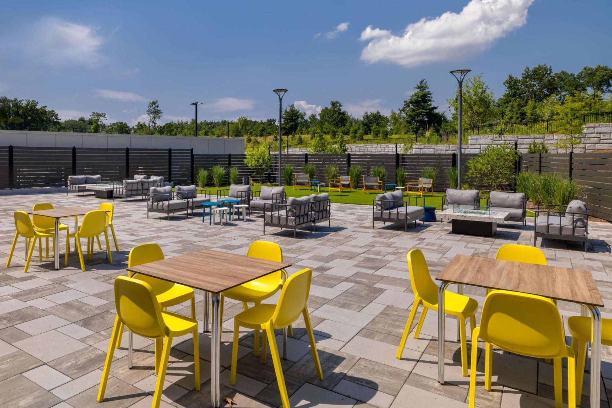 Home2 Suites By Hilton Bristol Esterno foto